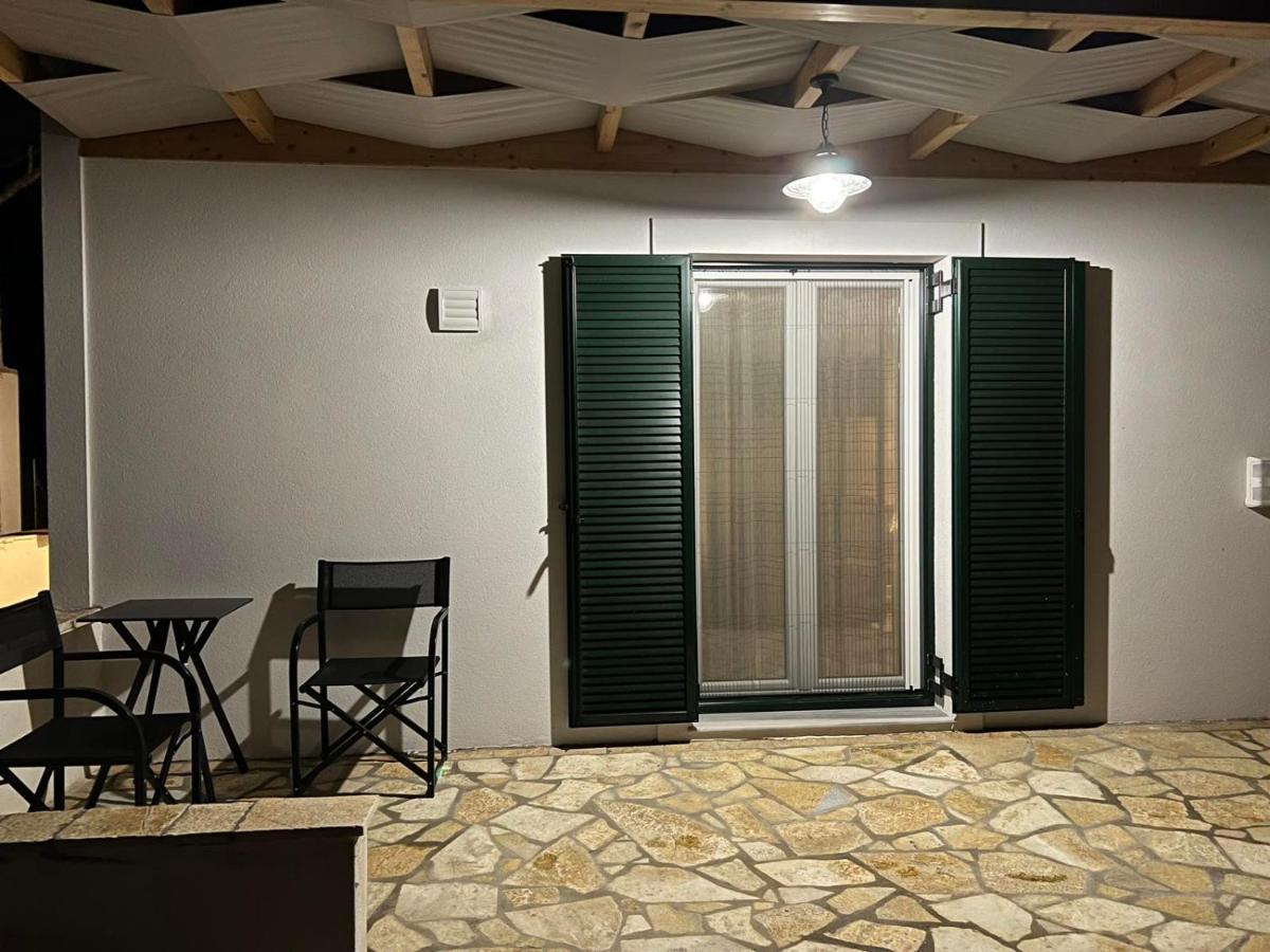 The Old Stables Apartment Vátos المظهر الخارجي الصورة